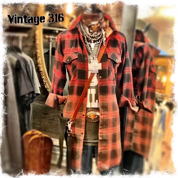 LAST ONE • Ombré Button Down Flannel - Picture 2 of 5